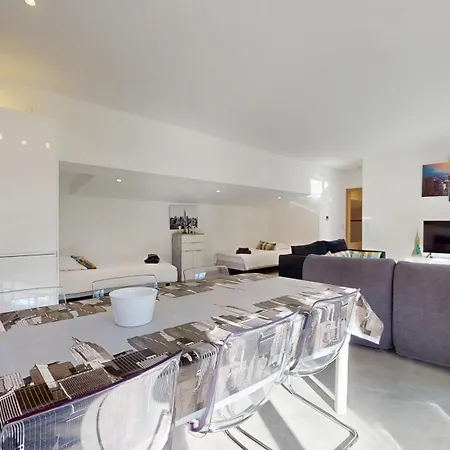 Le Avec Piscine - シャレー オベルネ