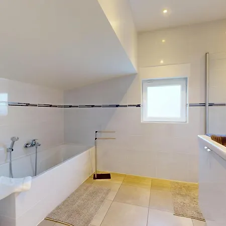 シャレー Le Avec Piscine - オベルネ