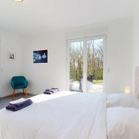 Le Avec Piscine - * オベルネ