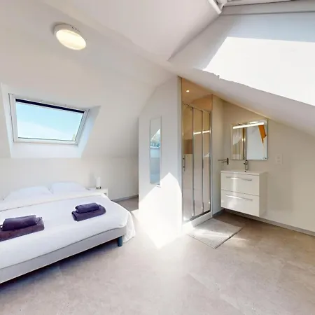 Le Avec Piscine - シャレー オベルネ